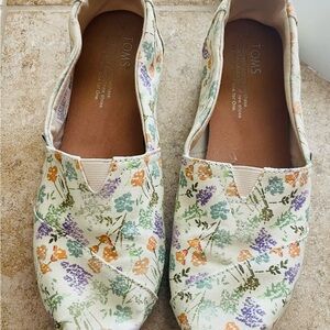 TOMS Women's Floral Canvas Flats - Cream, Purple, and Orange